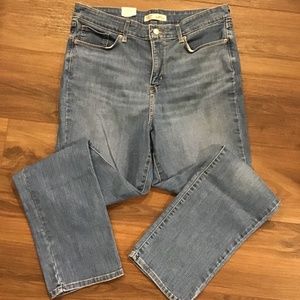 Levi’s Signature jeans